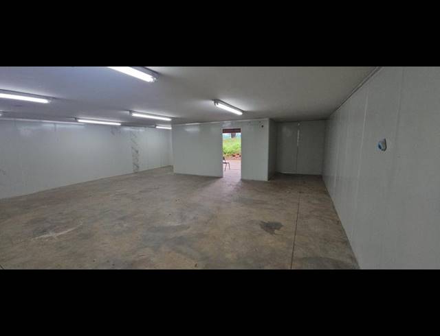 INDUSTRIAL PROPERTY TO RENT IN HALFWAY HOUSE